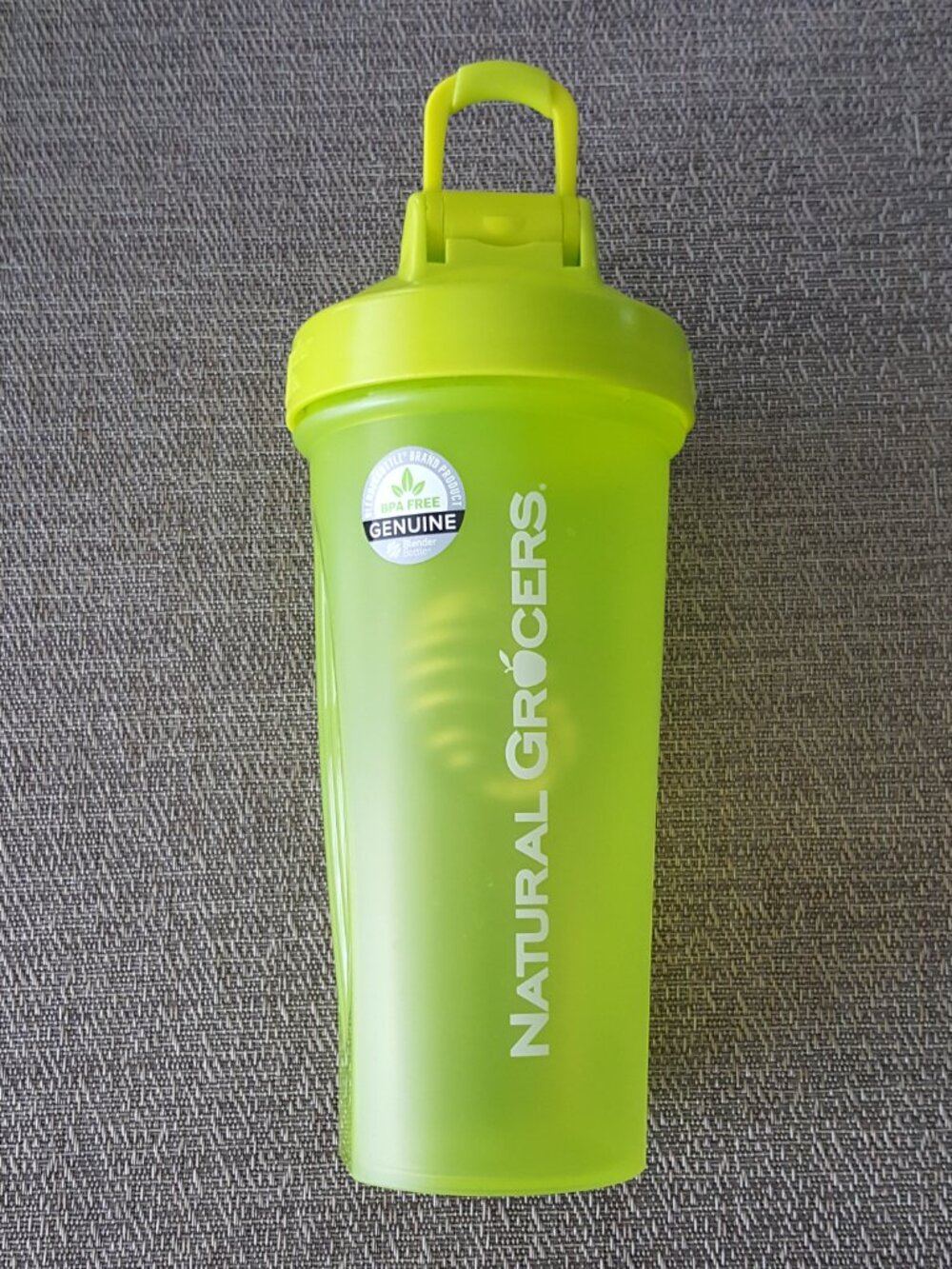 NEW Blender Bottle Classic V2 Protein Shaker Bottle 28 oz Wire Whisk